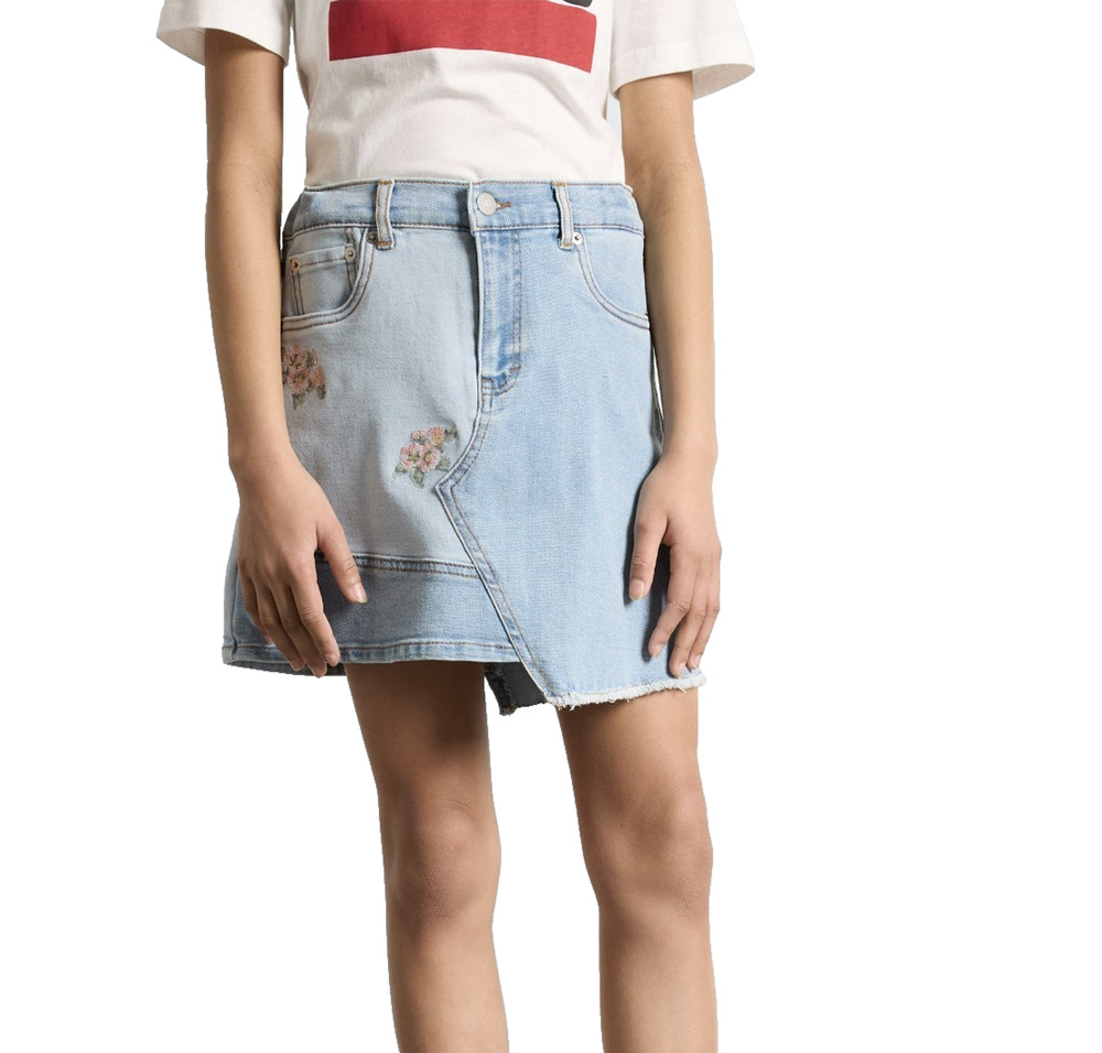 Levi’s Girls High Rise Skirt Size 12 Light Wash Denim Floral Embroidered NWT